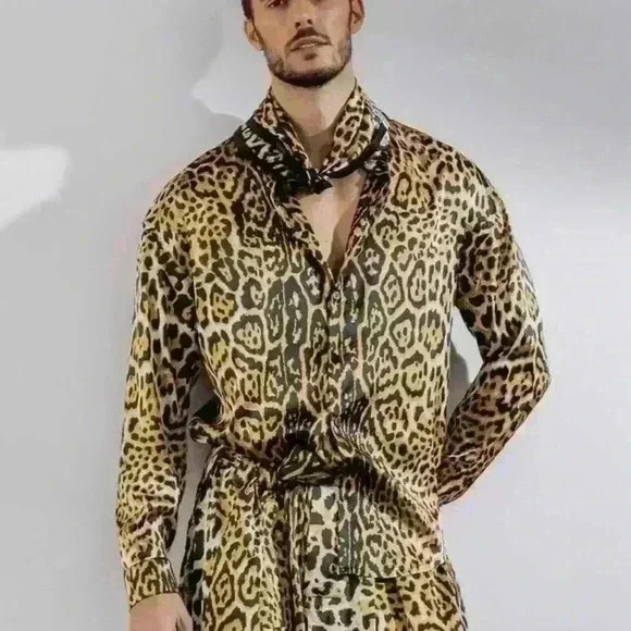 Orttu Justin Shirt w/matching Scarf Silky satin‎ with bold jaguar print Sz Large